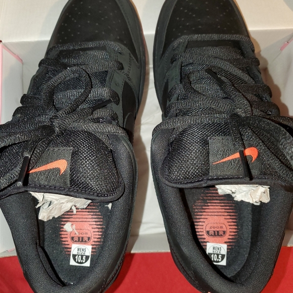 Authentic used Nike SB Dunk lo Black Pigeon - Picture 6 of 16